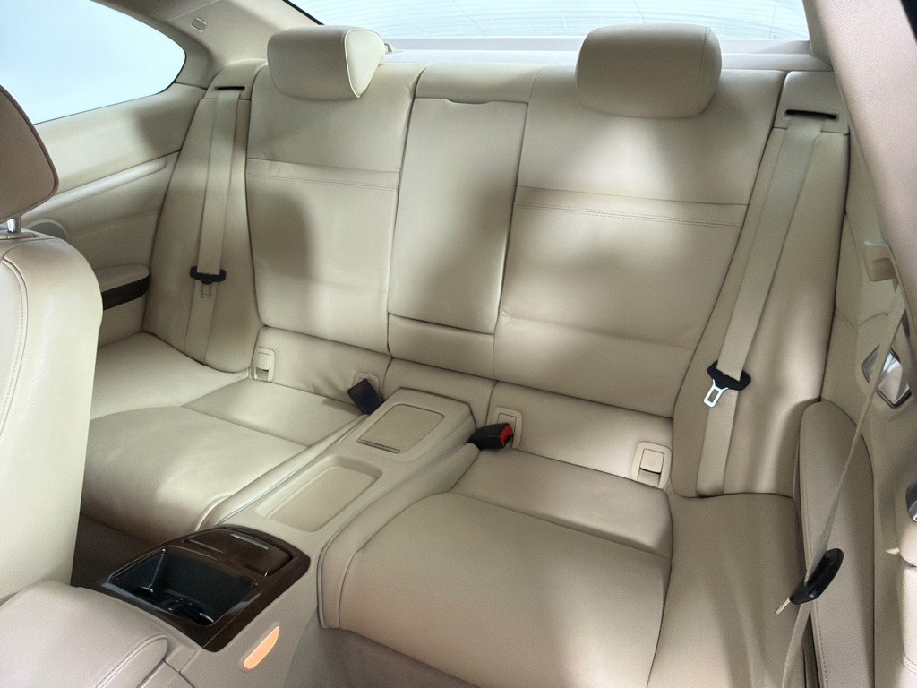 2009 BMW 3 Series Image 17