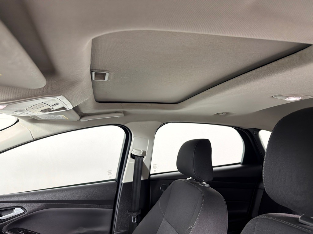 2018 Ford Focus Image 12