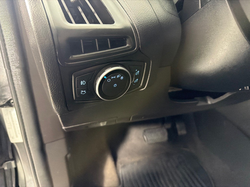 2018 Ford Focus Image 13