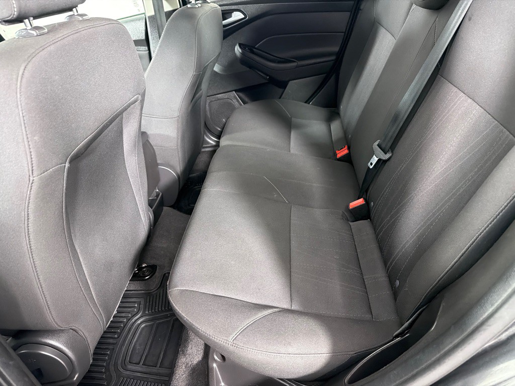 2018 Ford Focus Image 18