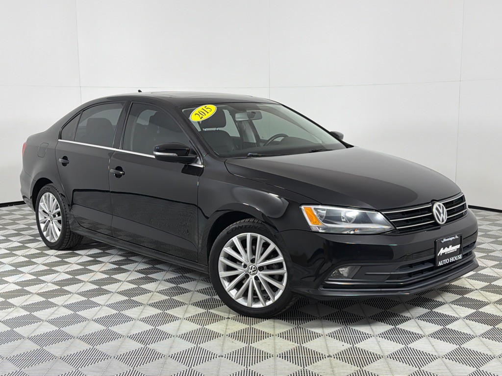 2015 Volkswagen Jetta Image 2