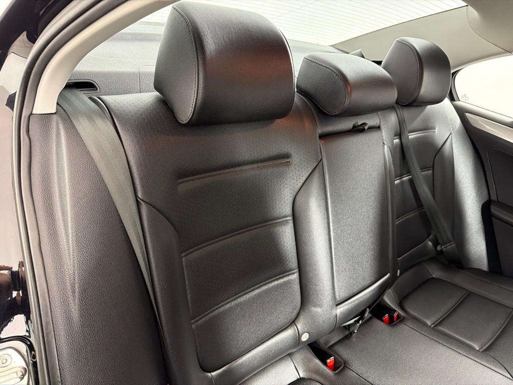2015 Volkswagen Jetta Image 20