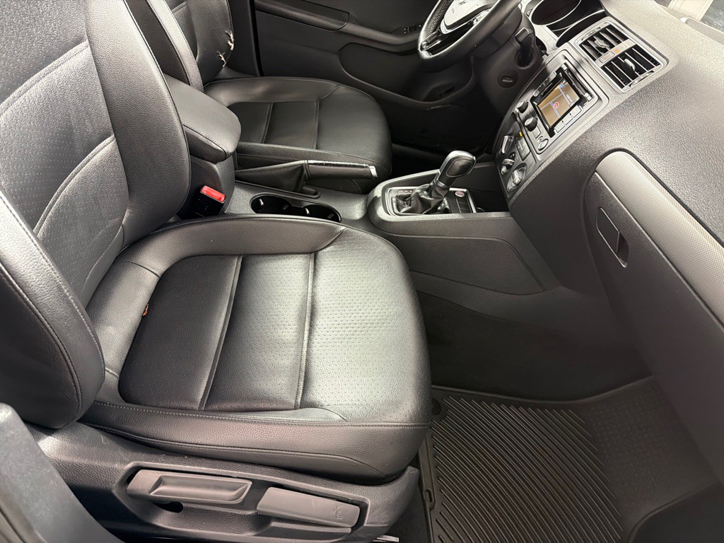 2015 Volkswagen Jetta Image 21