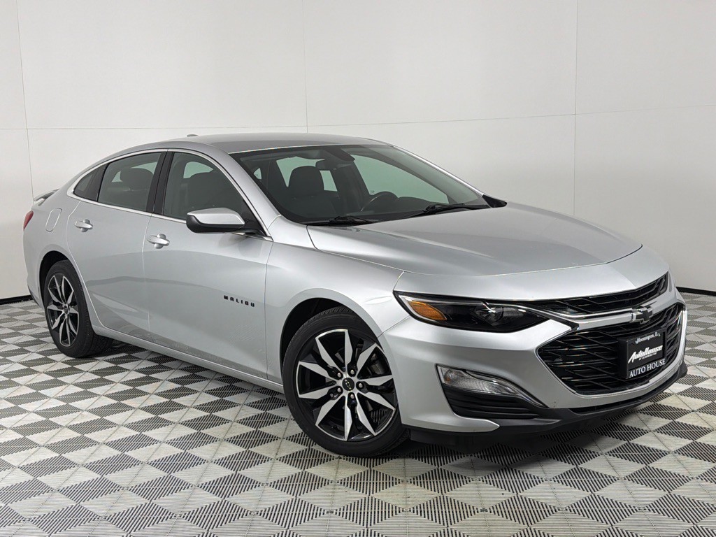 2020 Chevrolet Malibu Image 2