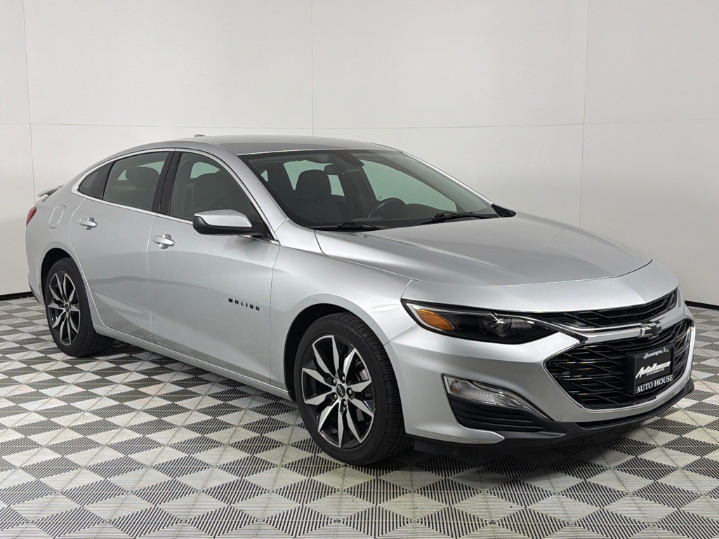 2020 Chevrolet Malibu Image 3
