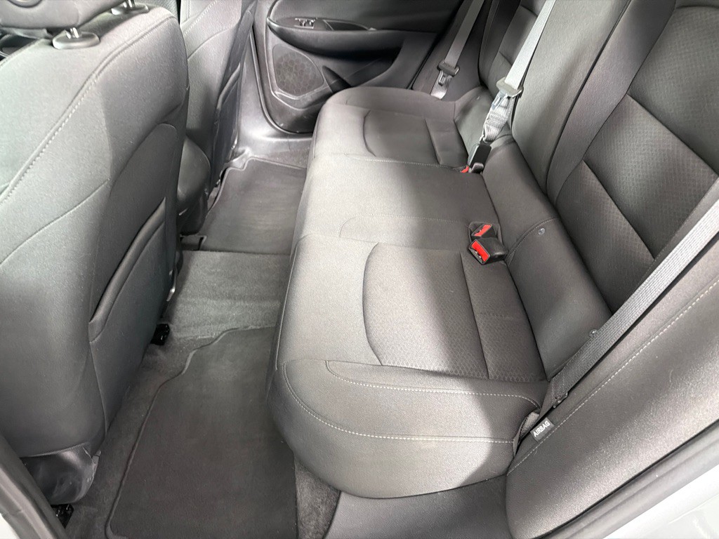 2020 Chevrolet Malibu Image 20