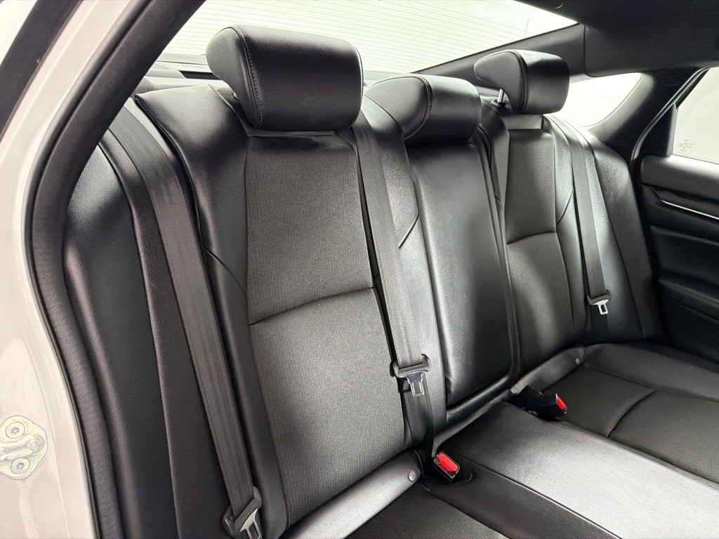 2022 Honda Accord Image 22