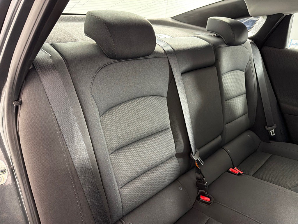 2016 Chevrolet Malibu Image 23