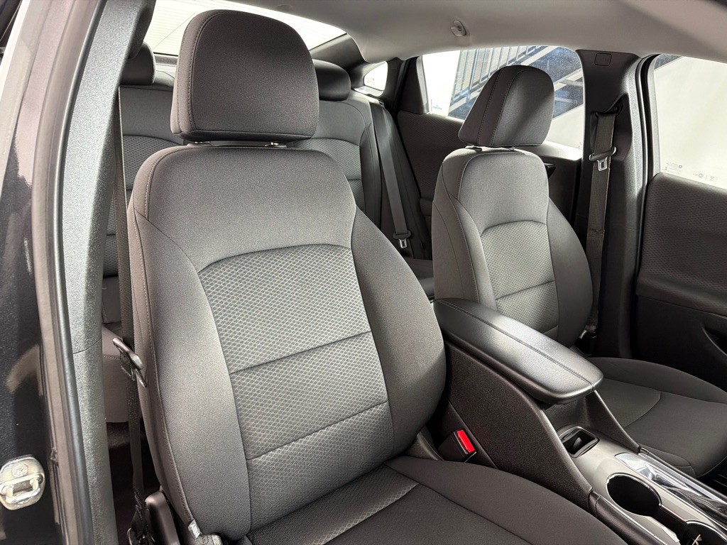 2016 Chevrolet Malibu Image 25