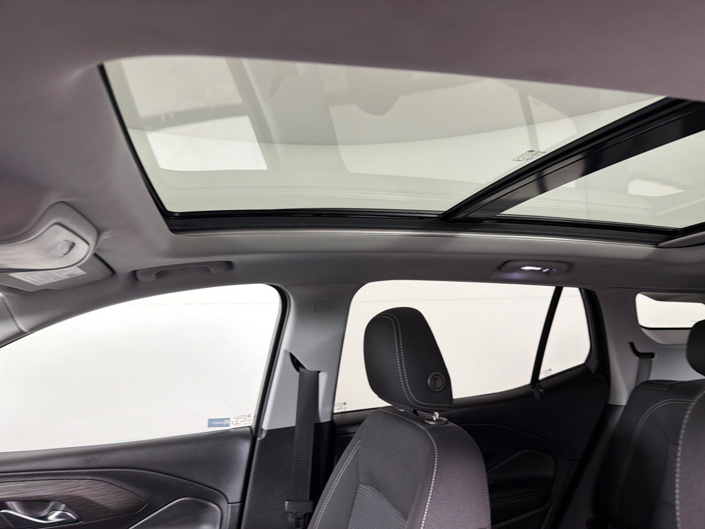 2022 GMC Terrain Image 14