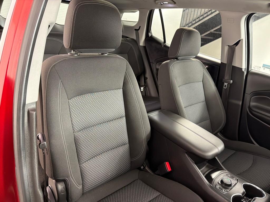 2022 GMC Terrain Image 25