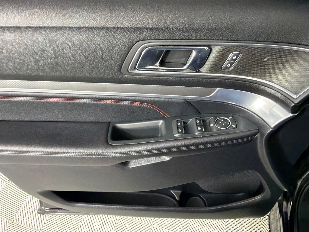 2018 Ford Explorer Image 11
