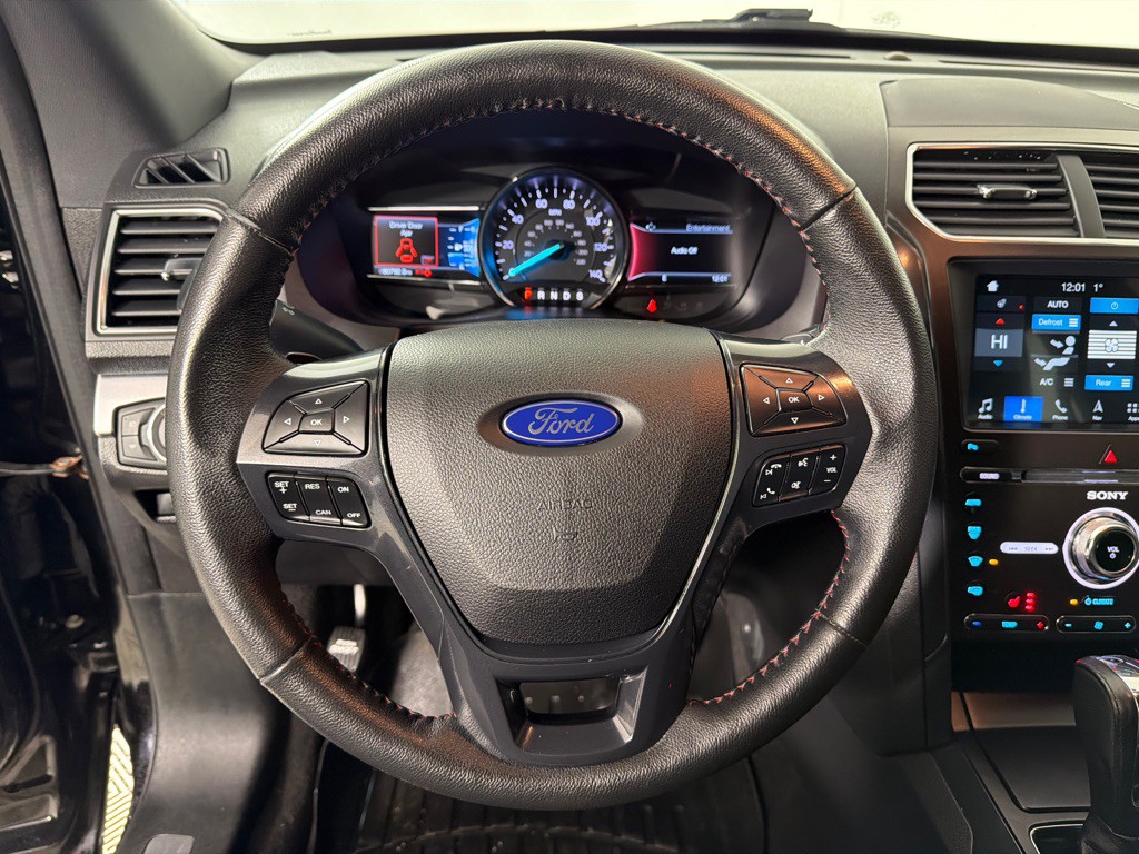 2018 Ford Explorer Image 15