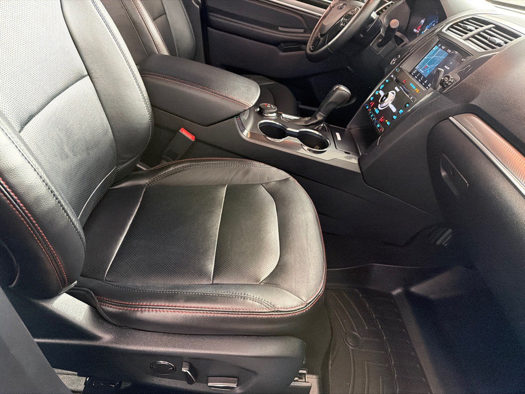 2018 Ford Explorer Image 24