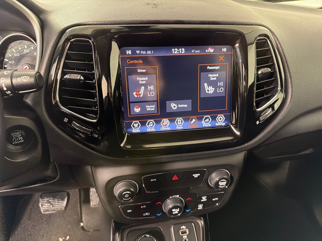 2018 Jeep Compass Image 16