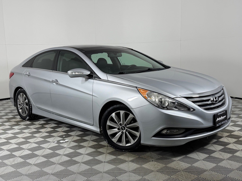 2014 Hyundai Sonata Image 2