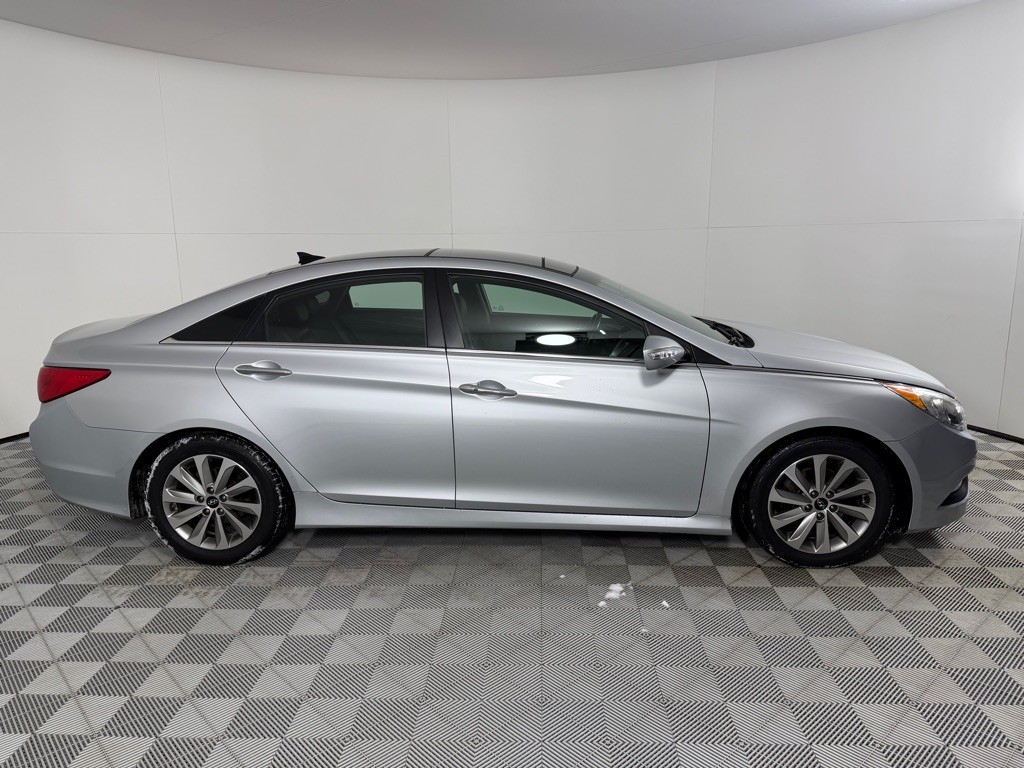 2014 Hyundai Sonata Image 4