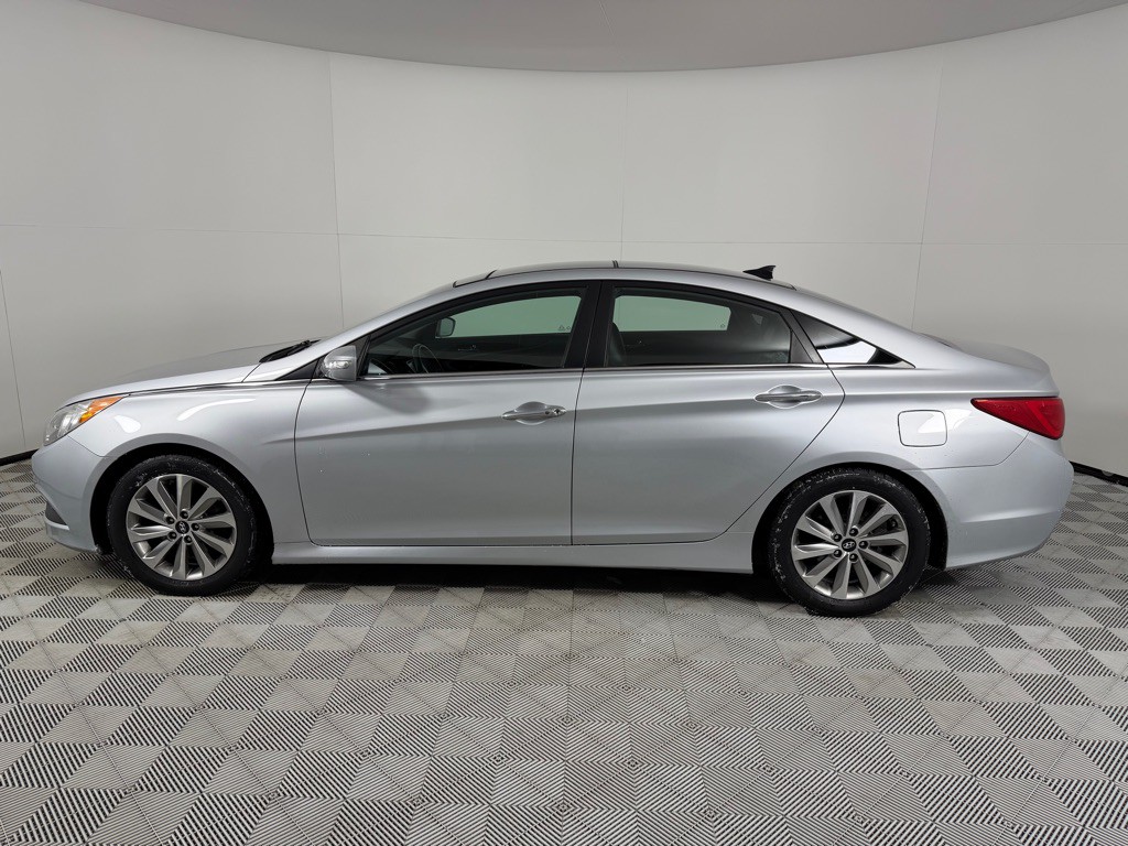 2014 Hyundai Sonata Image 8