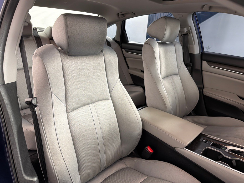 2019 Honda Accord Image 26