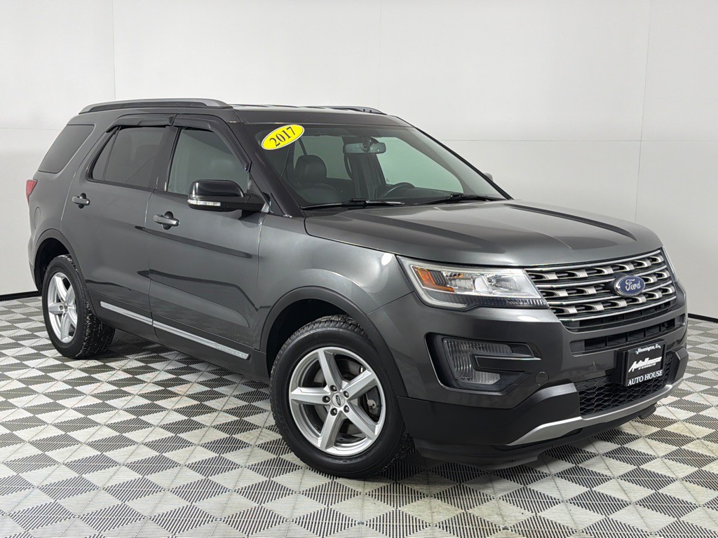 2017 Ford Explorer Image 2