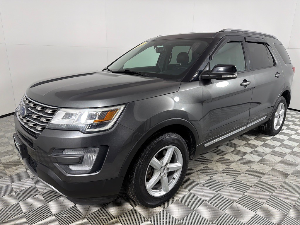 2017 Ford Explorer Image 9
