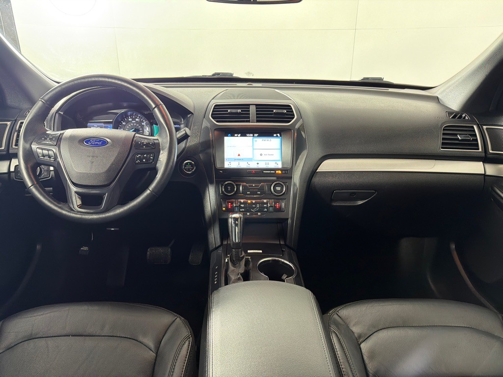 2017 Ford Explorer Image 28