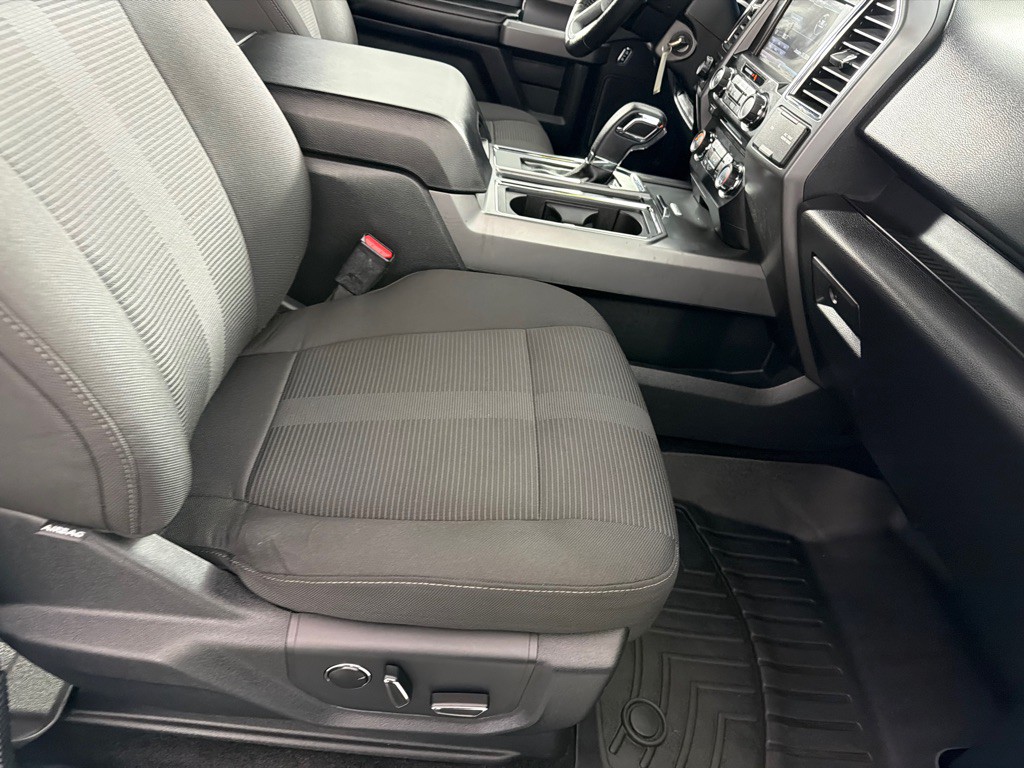 2015 Ford F-150 Image 24