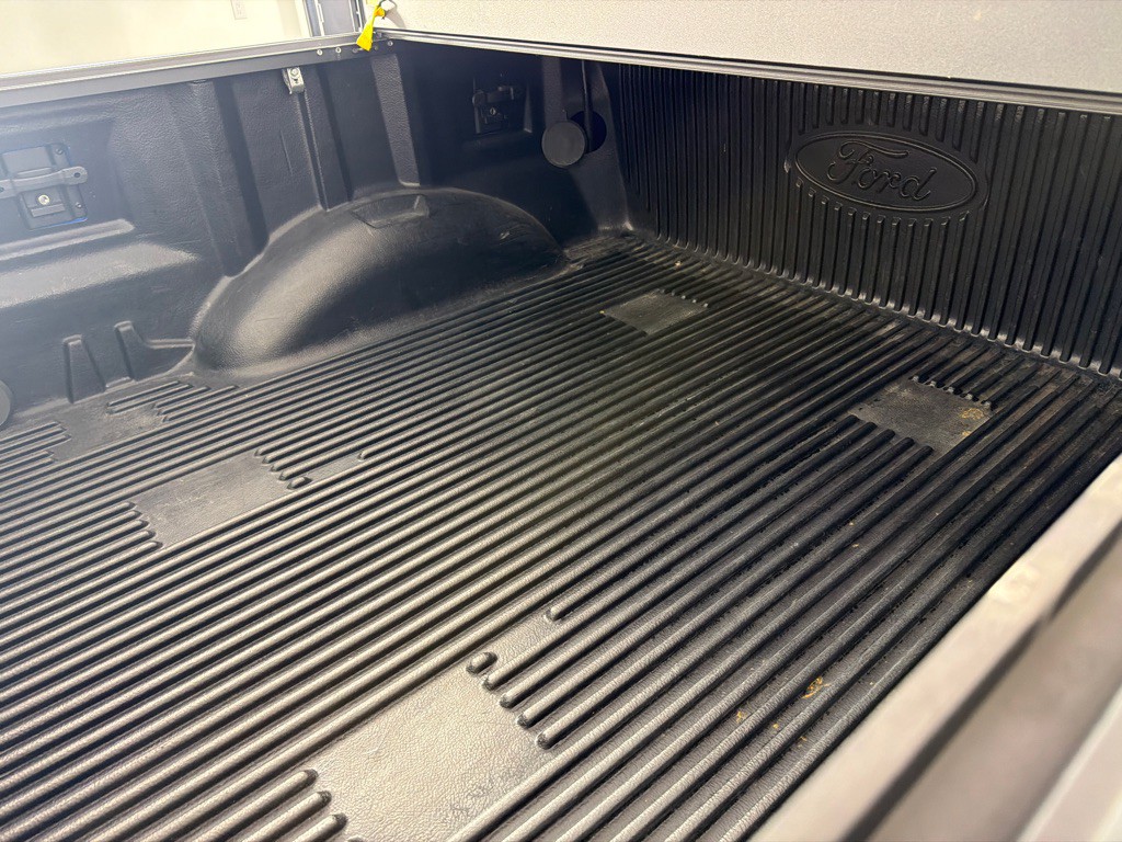 2015 Ford F-150 Image 28