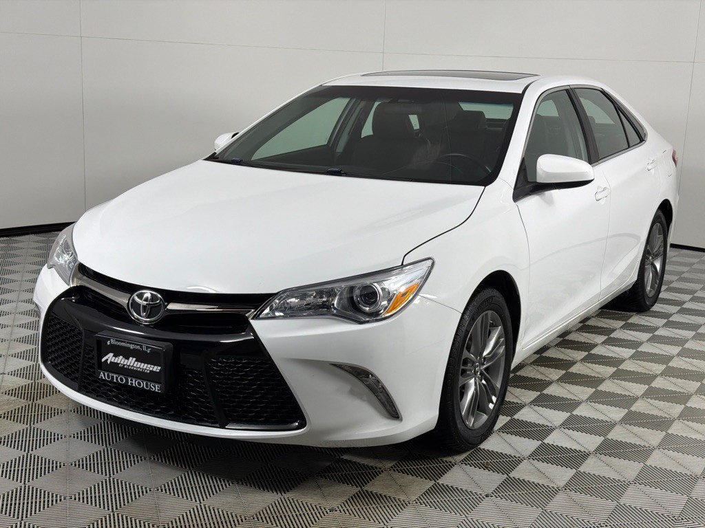 2016 Toyota Camry Image 9