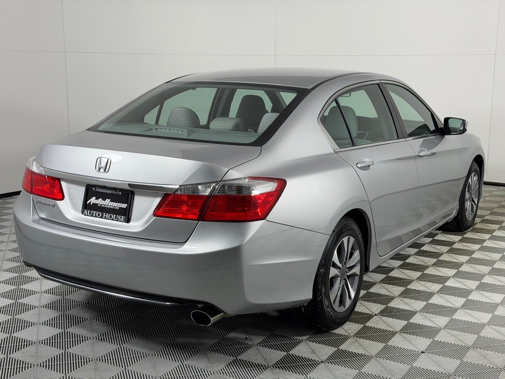 2015 Honda Accord Image 5
