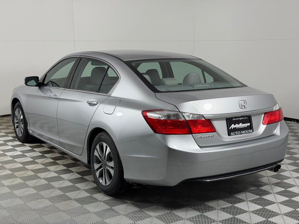 2015 Honda Accord Image 7