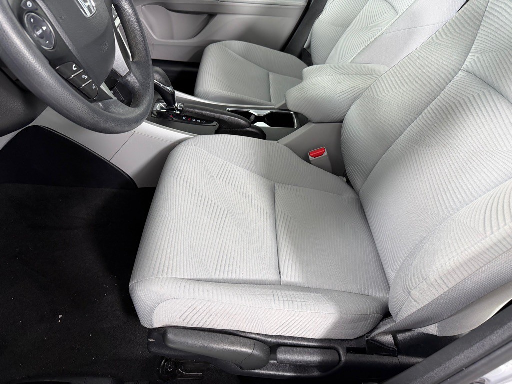 2015 Honda Accord Image 11