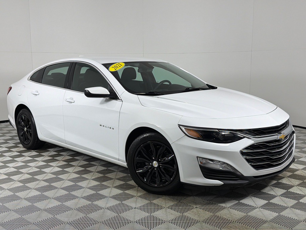 2021 Chevrolet Malibu Image 2