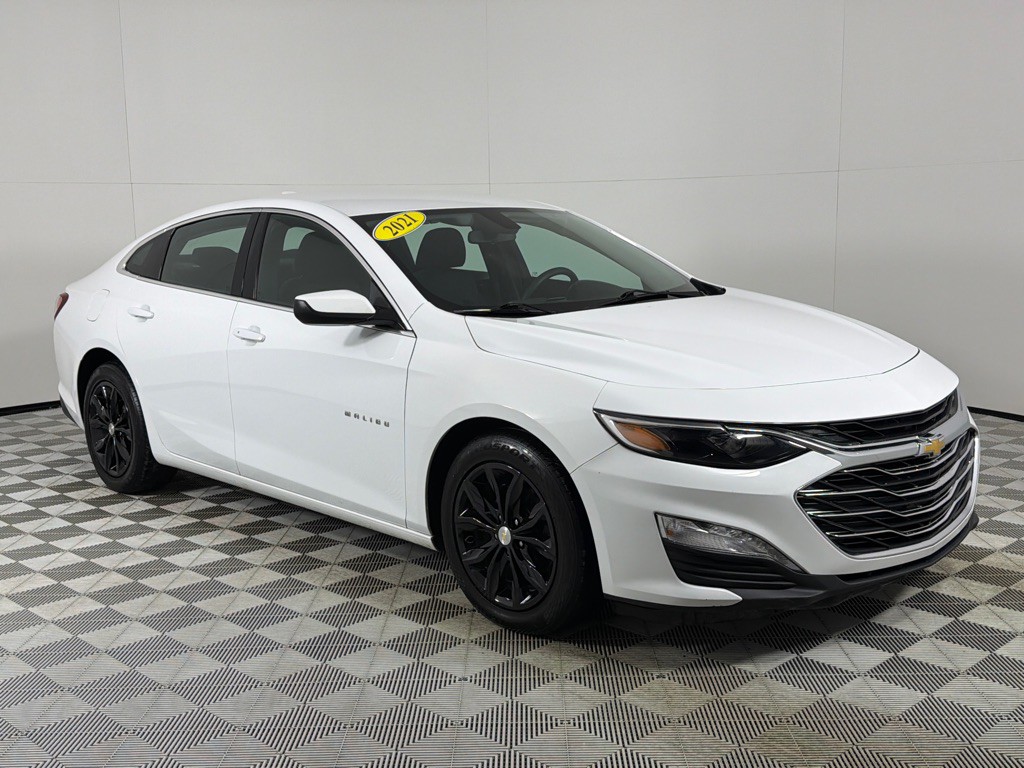 2021 Chevrolet Malibu Image 3