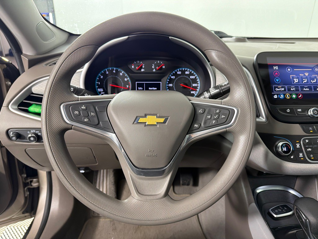 2022 Chevrolet Malibu Image 15