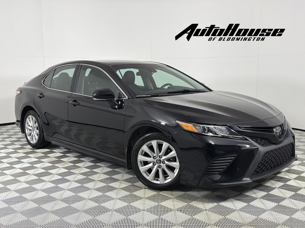 2020 Toyota Camry Image 1