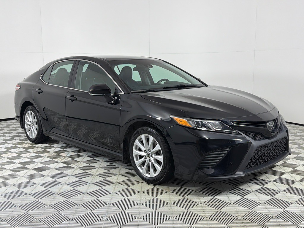 2020 Toyota Camry Image 3