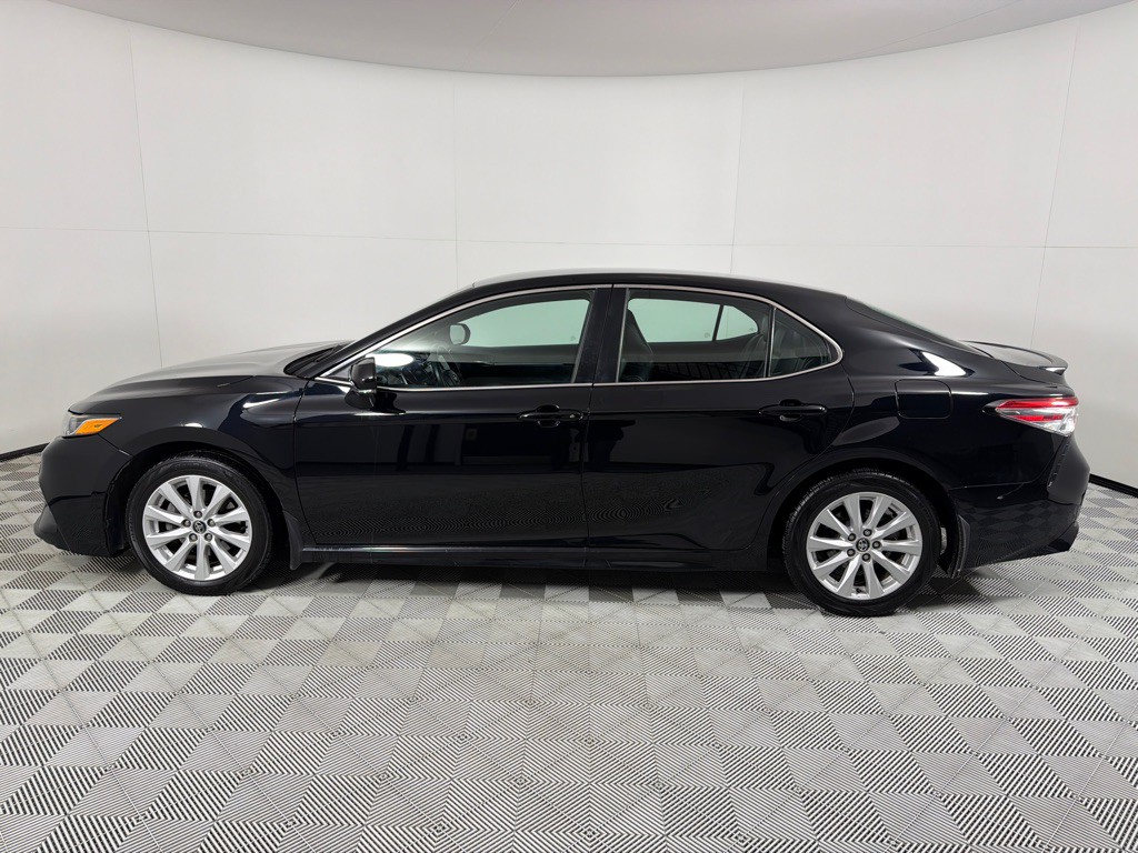 2020 Toyota Camry Image 8