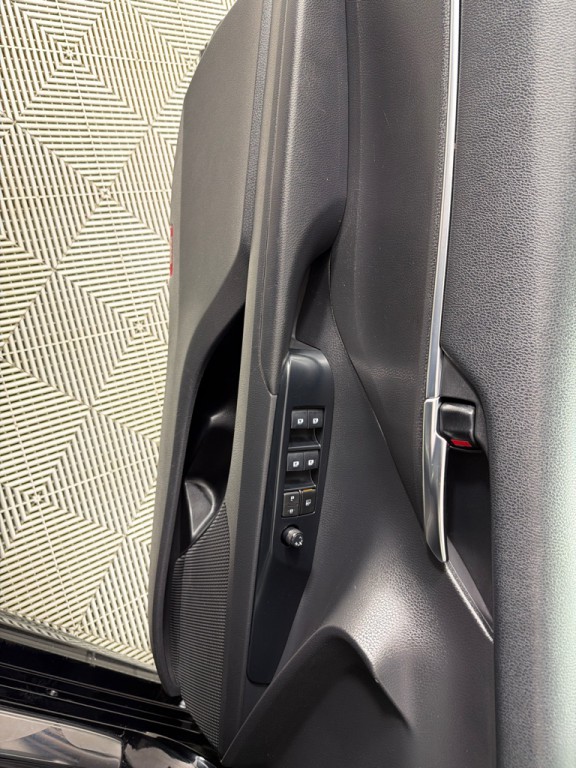 2020 Toyota Camry Image 11