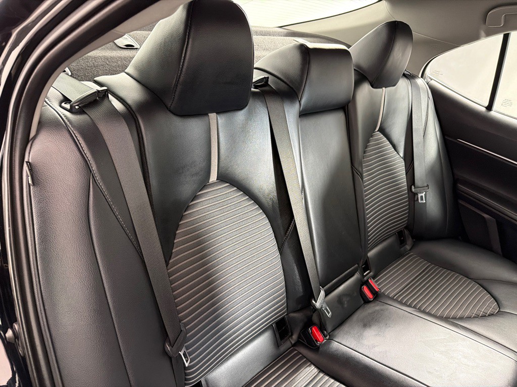 2020 Toyota Camry Image 22