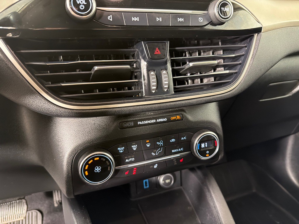 2020 Ford Escape Image 15