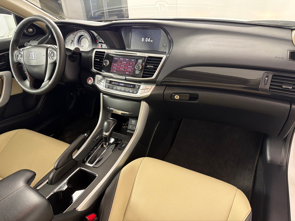 2015 Honda Accord Image 25