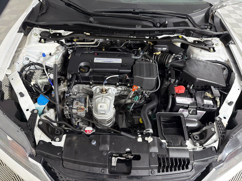 2015 Honda Accord Image 26