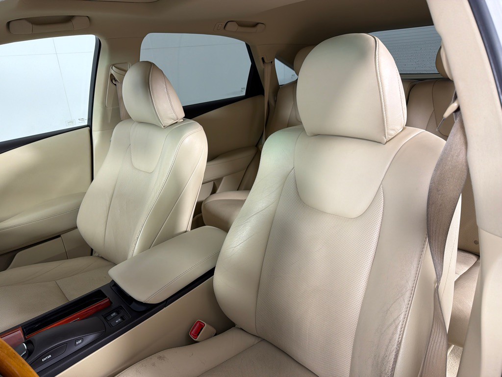 2011 Lexus RX Image 11
