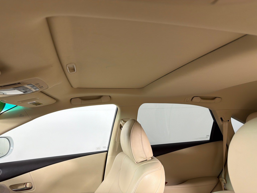 2011 Lexus RX Image 12