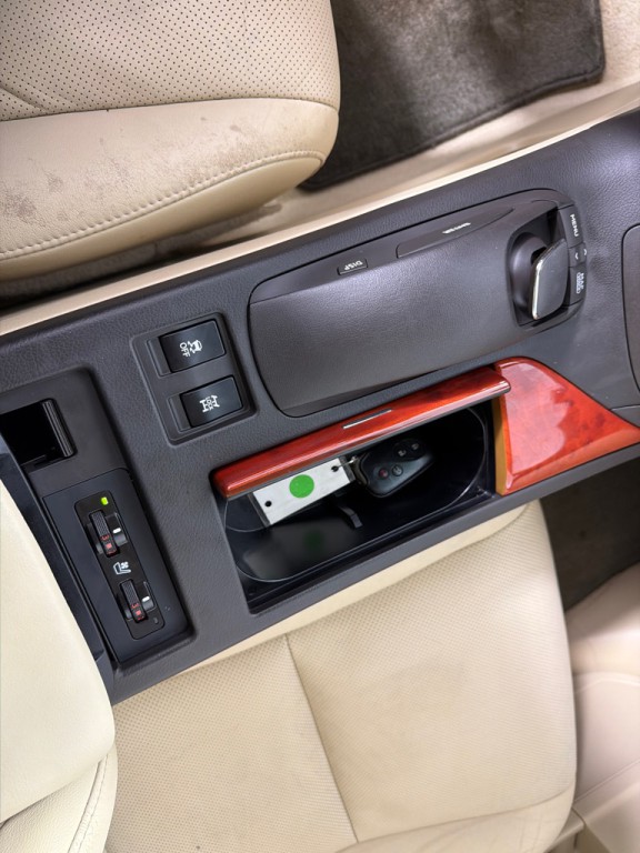 2011 Lexus RX Image 18