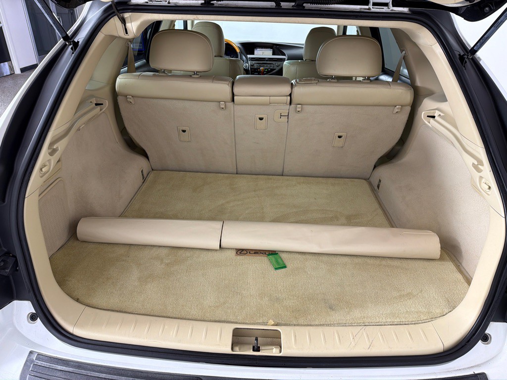 2011 Lexus RX Image 20