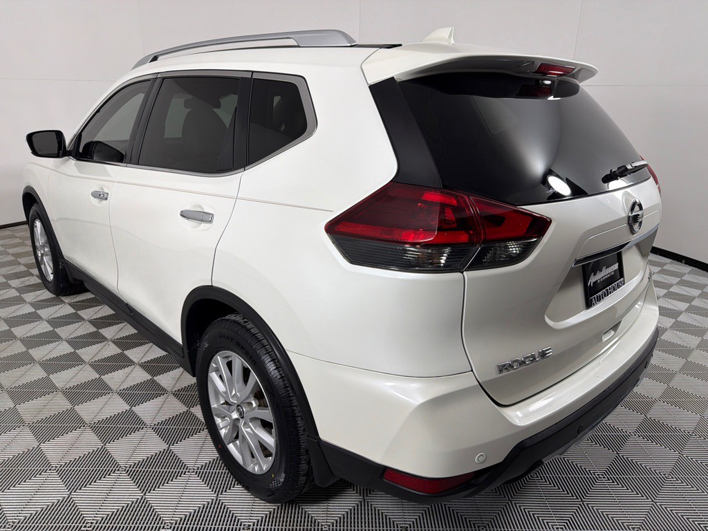 2019 Nissan Rogue Image 8
