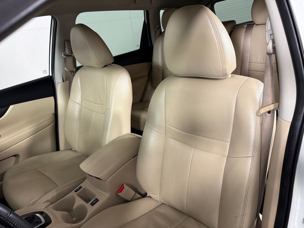 2019 Nissan Rogue Image 11