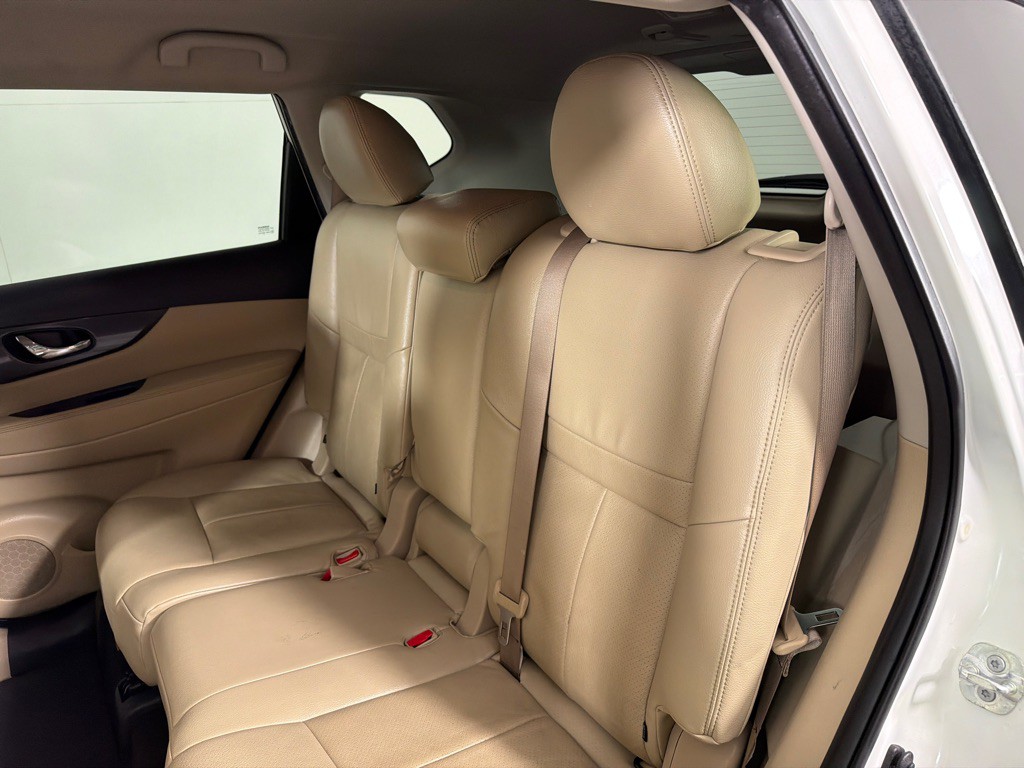 2019 Nissan Rogue Image 19